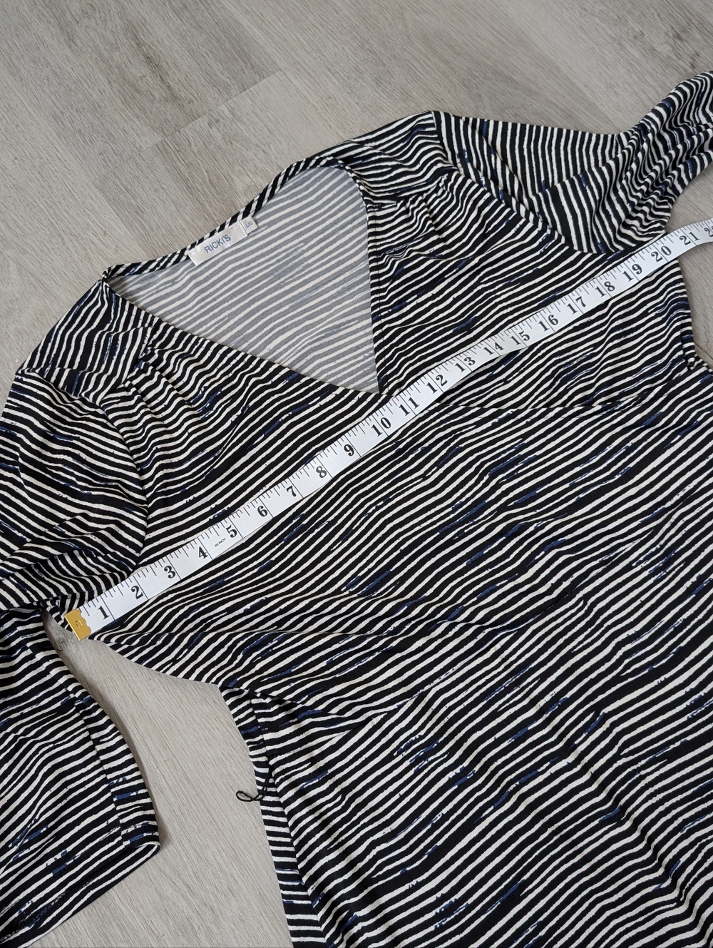 Ricki's Black White Striped V-Neck Stretchy Flowy Casual Midi Dress Size L - Picture 9 of 11